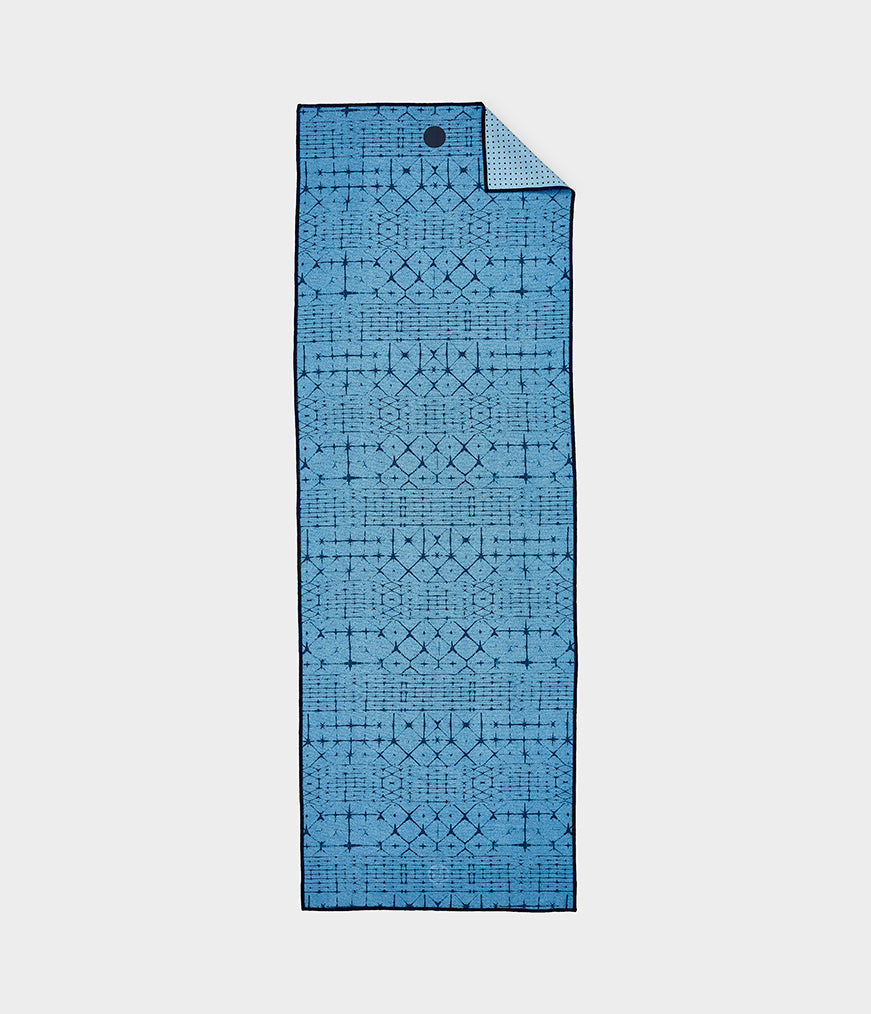 Manduka Yogitoes Skidless Yoga Mat Towel 71'' Star Dye Clear Blue 2.0 Manduka Singapore