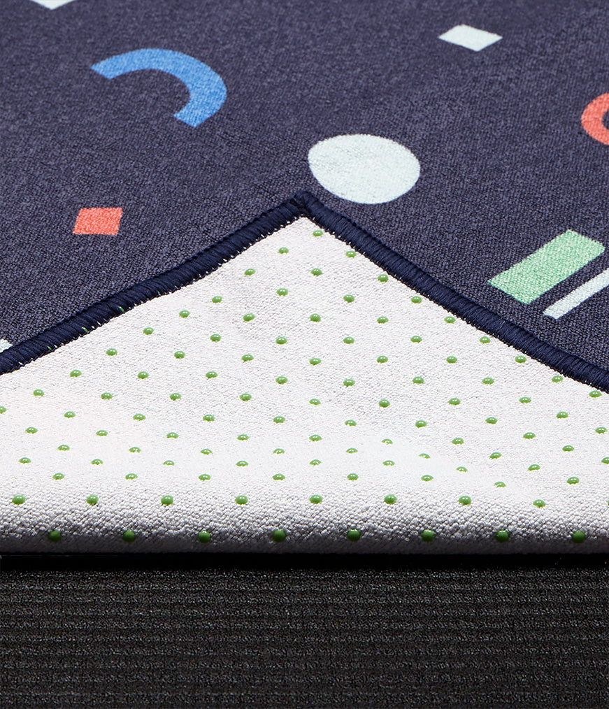 Manduka Yogitoes Plus Repreve Yoga Mat Towel 71'' Symbols 3.0