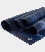 Manduka PRO Mat 71" Solid - Midnight LE