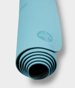 Manduka Begin Mat 5mm 68" - Blue Lotus Thunder