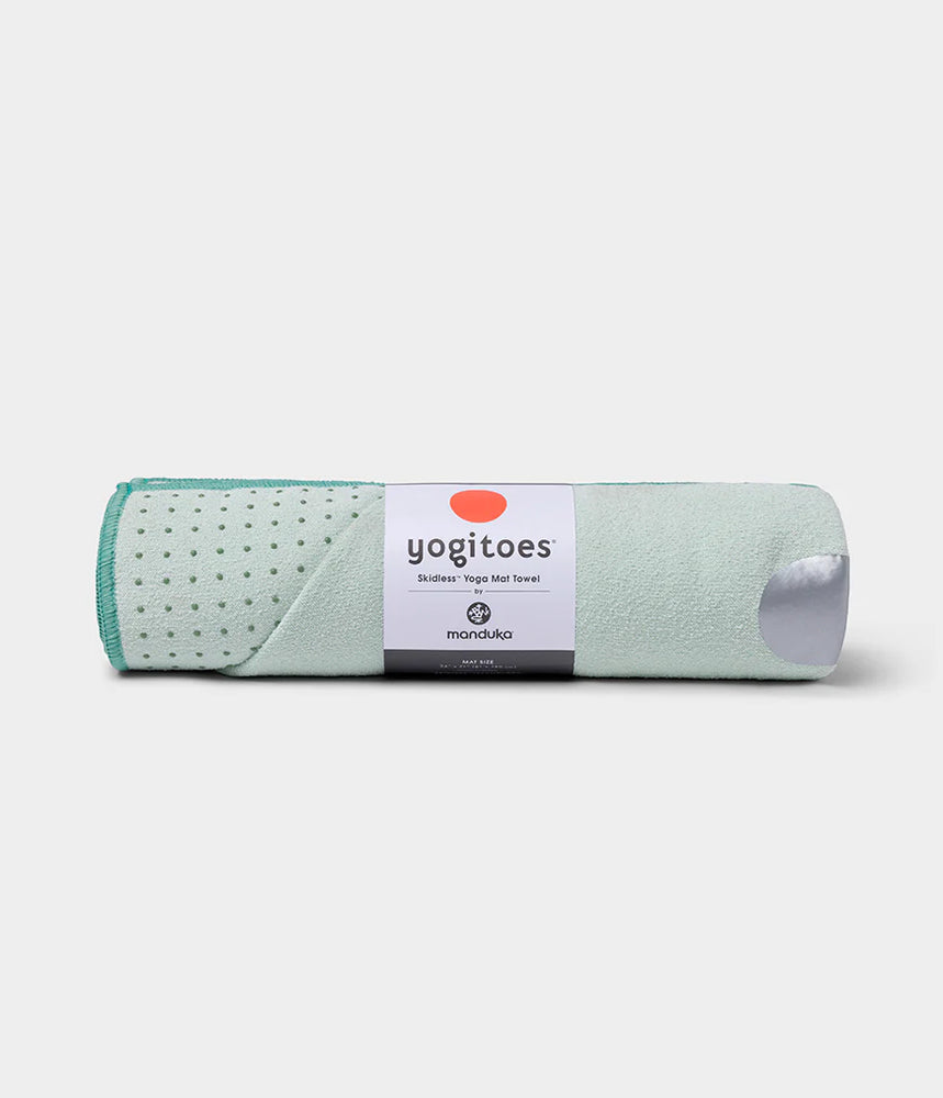 Manduka Yogitoes Skidless Yoga Mat Towel 71'' - Chloro