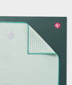 Manduka Yogitoes Skidless Yoga Mat Towel 71'' - Chloro