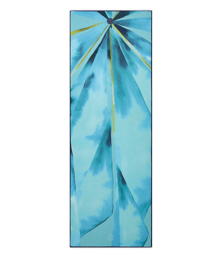 Manduka Yogitoes Skidless Yoga Mat Towel 71'' - Emerald Enlightenment 2.0