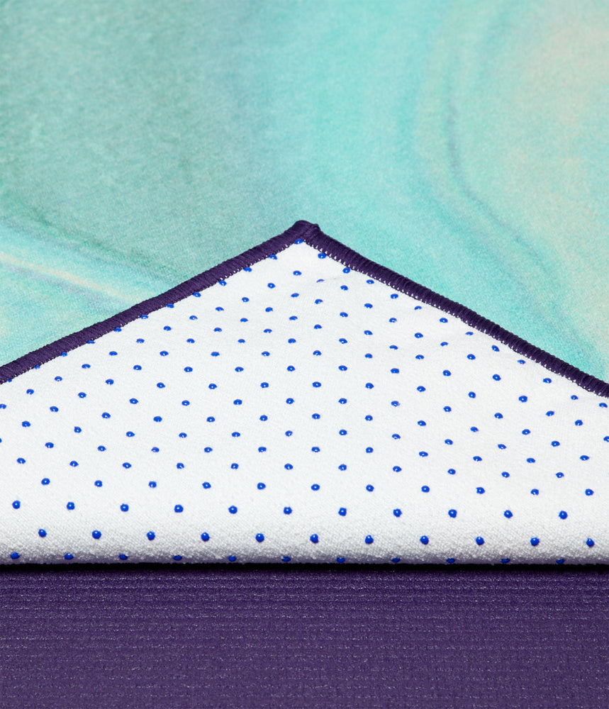 Manduka Yogitoes Skidless Yoga Mat Towel 71'' - Amethyst Intuition 2.0