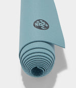 Manduka PRO Travel Yoga Mat 71" 2.0 - Blue Lotus