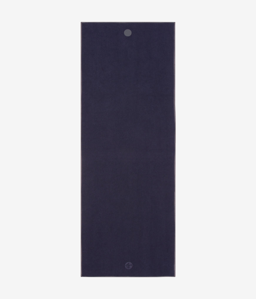 Manduka Yogitoes Skidless Yoga Mat Towel 68‘’ Midnight 2.0 Manduka
