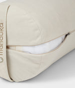 Manduka enlight Round Bolster - Sand