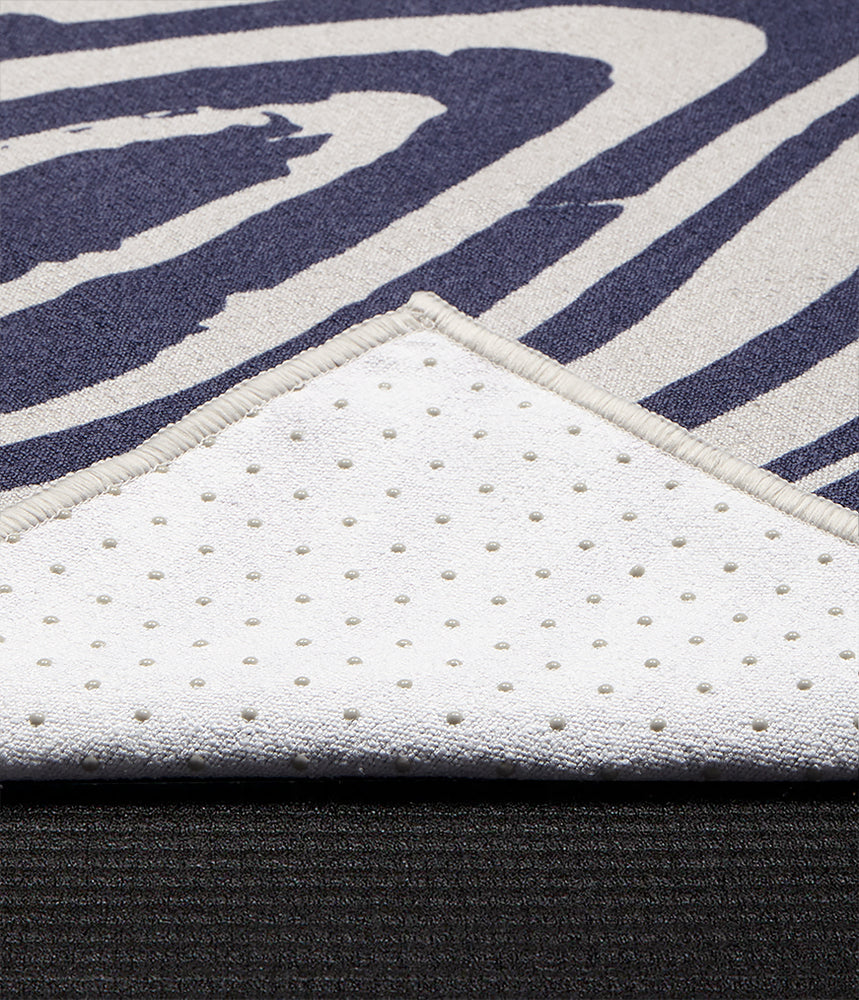 Manduka Yogitoes Plus Repreve Yoga Mat Towel 71'' - Gentle Star 3.0